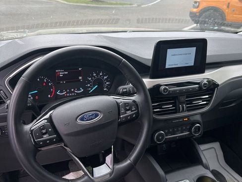 Used 2022 Ford Escape SE w/ Cold Weather Package AWD/4WD image 15