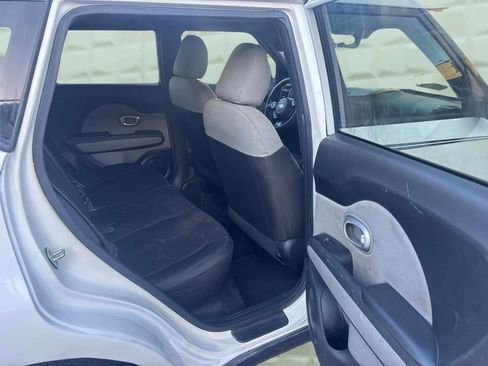 Used 2015 Kia Soul FWD image 17
