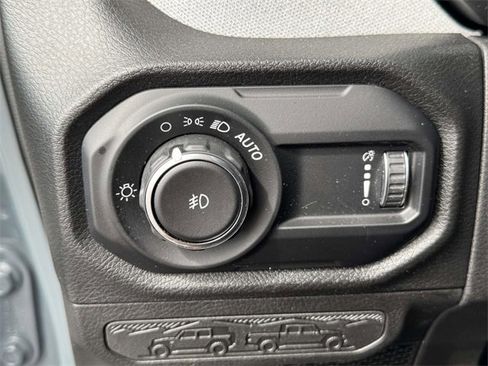 Used 2024 Jeep Wrangler Willys image 8