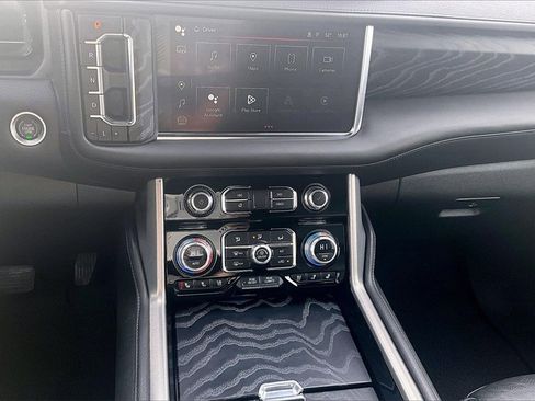 Used 2023 GMC Yukon XL Denali image 31