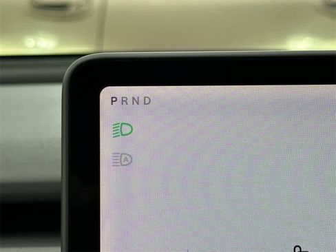 Used 2019 Tesla Model 3 Standard Range image 19