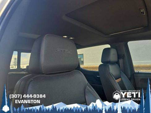 Used 2022 GMC Sierra 1500 AT4 w/ AT4 Premium Package AWD/4WD image 11