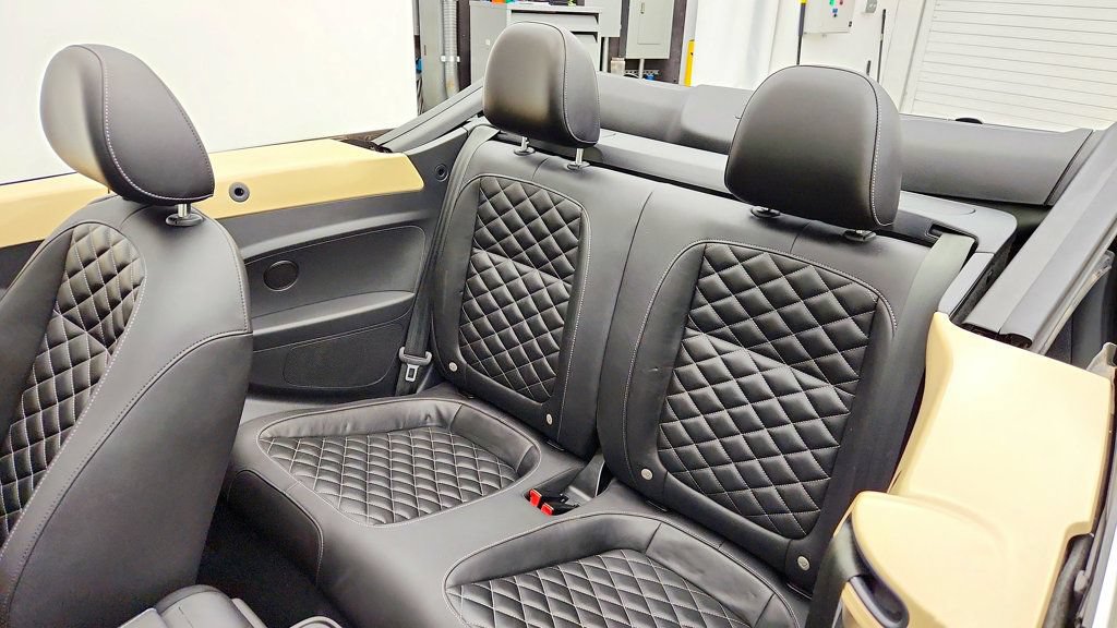 Used 2019 Volkswagen Beetle 2.0T Final Edition SEL FWD image 22