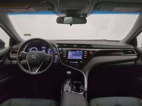 Used 2019 Toyota Camry LE image 22