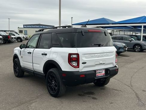 Used 2025 Ford Bronco Sport Badlands image 5