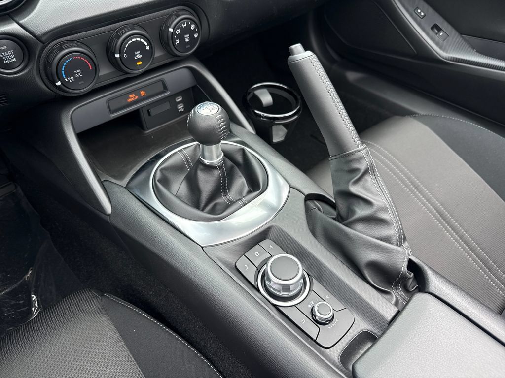 New 2026 MAZDA MX-5 Miata Sport w/ Appearance Package RWD image 24
