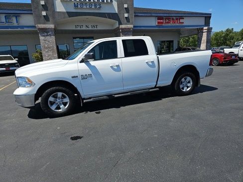 Used 2022 RAM 1500 Classic SLT w/ Electronics Convenience Group image 32