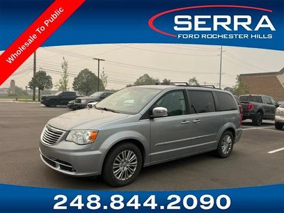 Used 2015 Chrysler Town & Country Touring-L w/ Driver Convenience Group