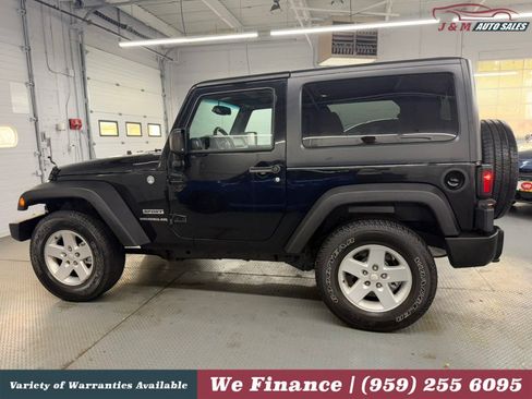 Used 2015 Jeep Wrangler Sport w/ Quick Order Package 24S AWD/4WD image 12
