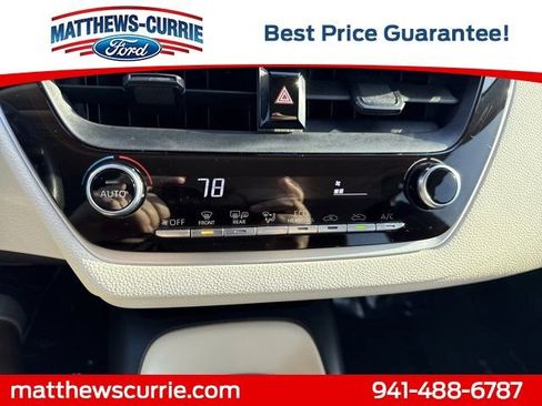 Used 2020 Toyota Corolla LE FWD image 18