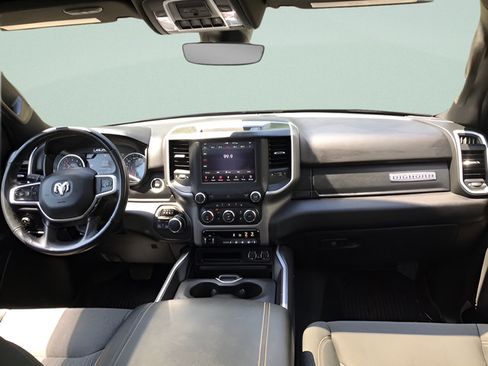Used 2020 RAM 1500 Big Horn AWD/4WD image 14