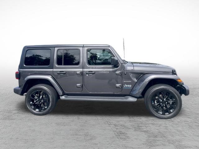 Used 2023 Jeep Wrangler Unlimited Sahara w/ Cold Weather Group AWD/4WD image 4