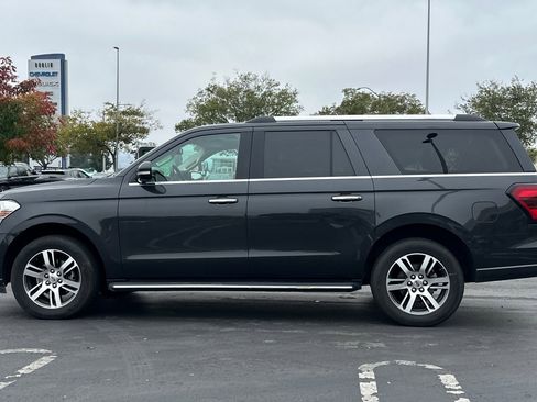 Used 2023 Ford Expedition Max Limited image 7