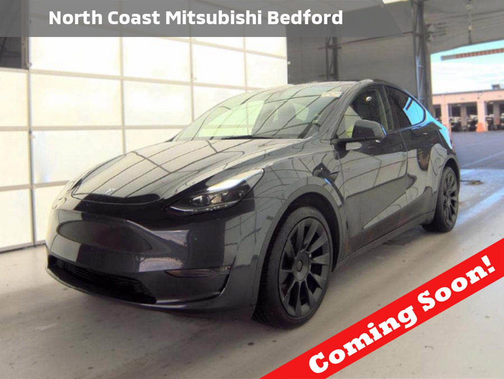 Used 2024 Tesla Model Y Long Range AWD/4WD image 1
