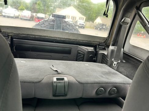 Used 2016 Jeep Wrangler Sport AWD/4WD image 5