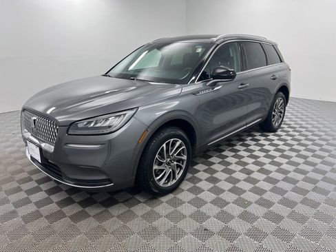 Certified 2022 Lincoln Corsair Standard w/ Equipment Group 101A image 3