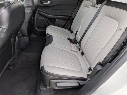 Used 2025 Ford Escape SE w/ PHEV Premium Package image 19