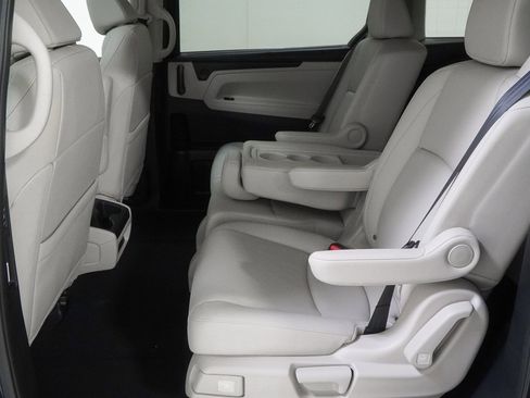 New 2026 Honda Odyssey EX-L image 40