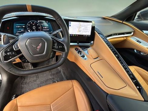 Used 2023 Chevrolet Corvette Stingray w/ Z51 Performance Package image 15