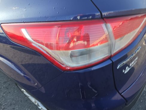 Used 2015 Ford Escape Titanium w/ Equipment Group 301A AWD/4WD image 13