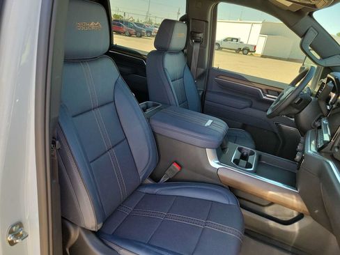 New 2026 Chevrolet Silverado 2500 High Country w/ Z71 Off-Road Package AWD/4WD image 18