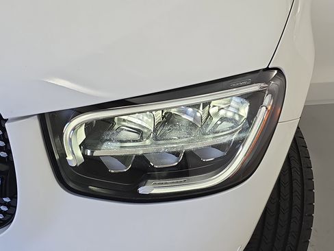 Used 2023 Mercedes-Benz GLC 300 4MATIC Coupe image 32