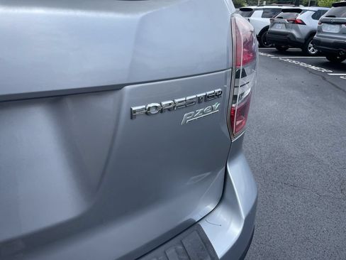 Used 2014 Subaru Forester 2.5i Limited w/ Popular Package #2 AWD/4WD image 6