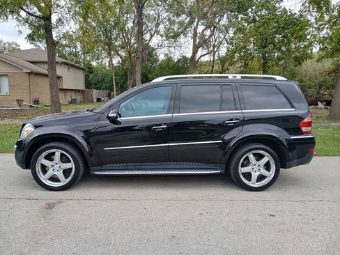 Used 2008 Mercedes-Benz GL 550 4MATIC image 2