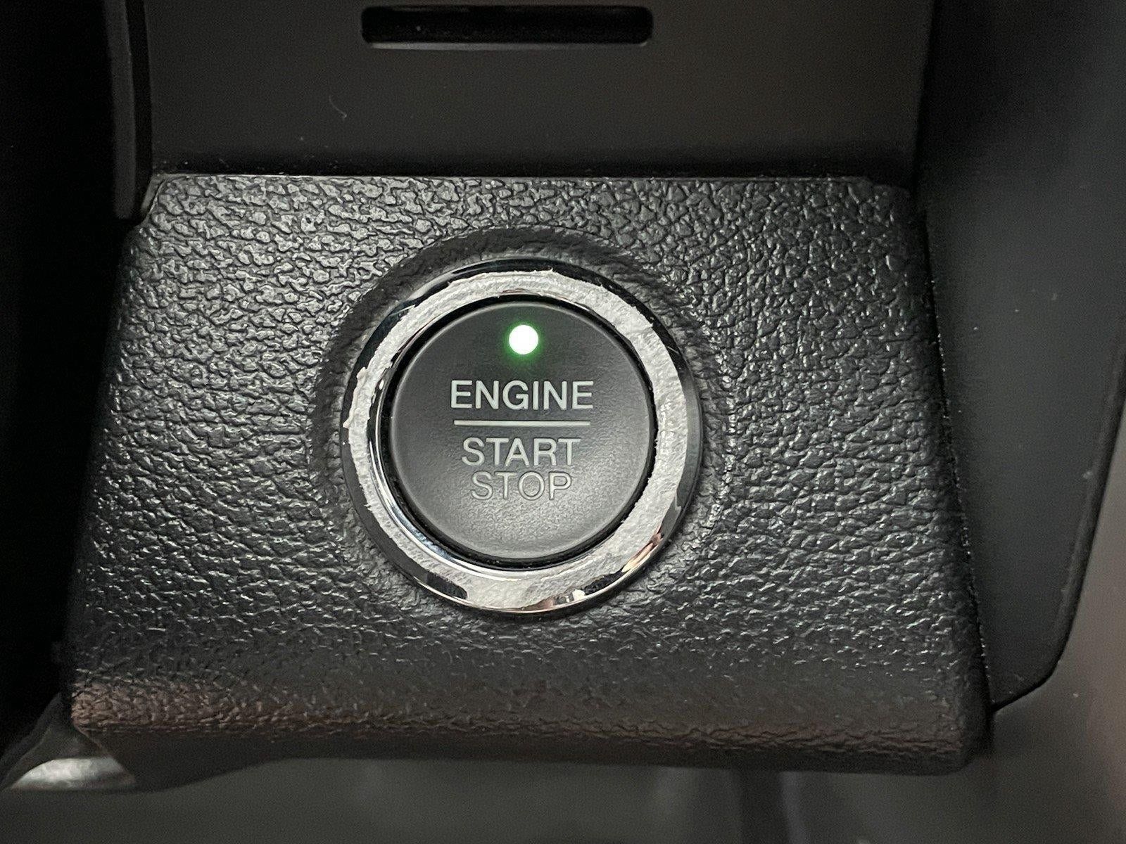 Used 2016 Ford F150 Platinum w/ Equipment Group 701A Luxury AWD/4WD image 25