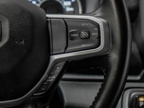 Used 2024 RAM 2500 Big Horn AWD/4WD image 18