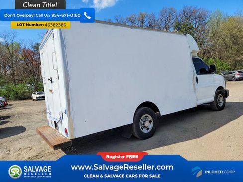 Used 2016 Chevrolet Express 3500 image 4