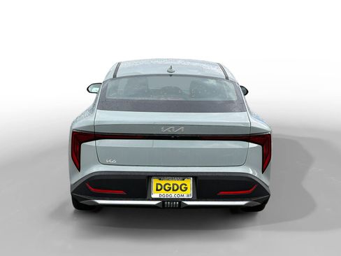 New 2026 Kia K4 EX image 4