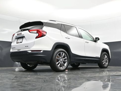 Used 2023 GMC Terrain SLT AWD/4WD image 43