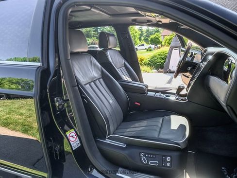 Used 2012 Bentley Flying Spur Flying Spur AWD/4WD image 38