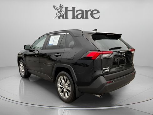 Used 2021 Toyota RAV4 XLE Premium AWD/4WD image 3