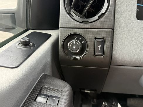 Used 2012 Ford F550 2WD Regular Cab Super Duty w/ Payload Upgrade Pkg image 19