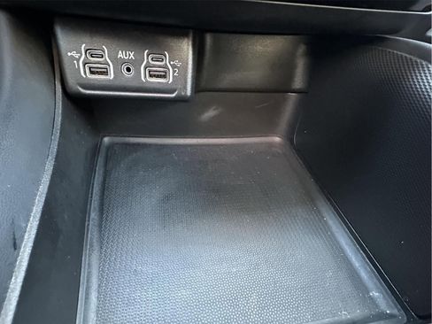 Used 2024 Dodge Durango GT image 29