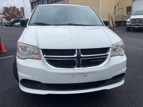 Used 2015 Dodge Grand Caravan SE w/ Quick Order Package 29E SE image 3