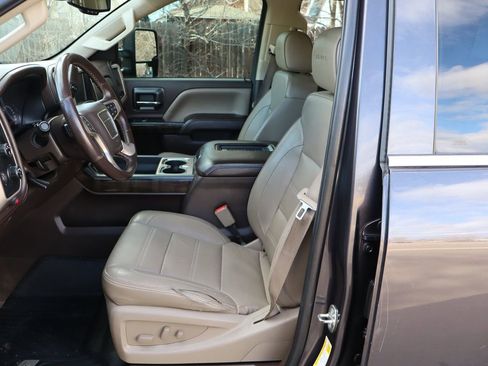 Used 2016 GMC Sierra 2500 Denali w/ Duramax Plus Package image 19