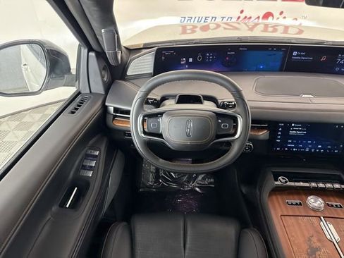 New 2025 Lincoln Navigator L Black Label image 10