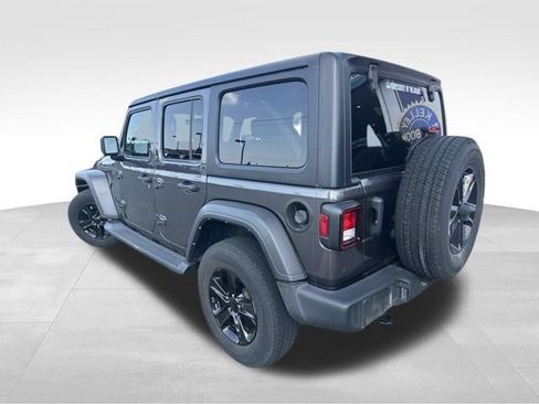 Used 2022 Jeep Wrangler Unlimited Sport AWD/4WD image 4