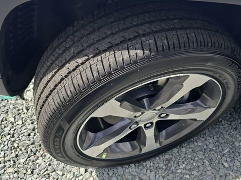New 2026 Jeep Grand Cherokee Limited AWD/4WD image 33