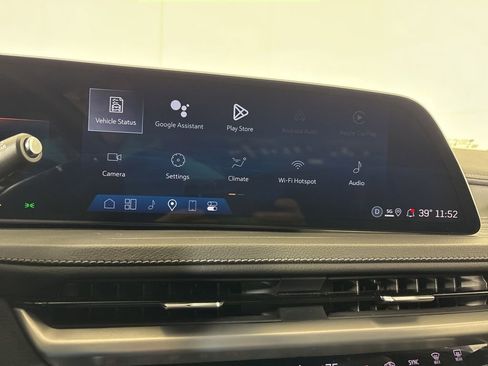 Used 2024 Cadillac XT4 Premium Luxury w/ Active Safety Package image 27