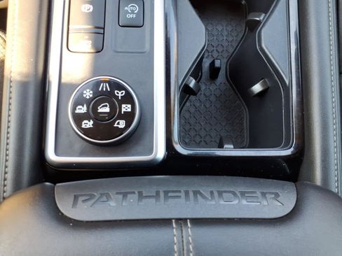 Certified 2024 Nissan Pathfinder SL AWD/4WD image 21