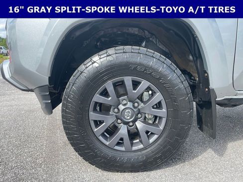 Used 2023 Toyota Tacoma SR5 w/ Technology Package AWD/4WD image 4