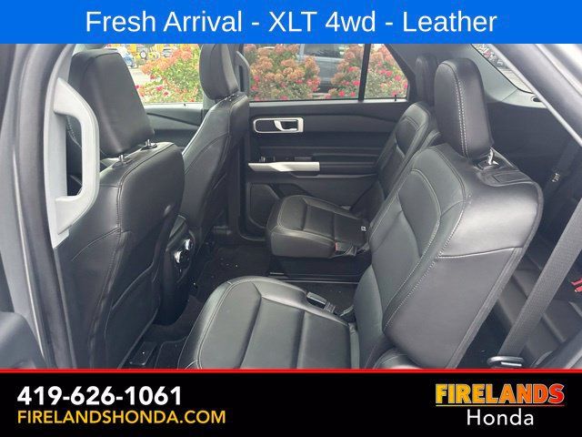 Used 2022 Ford Explorer XLT w/ Equipment Group 202A AWD/4WD image 31