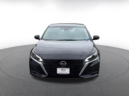 Used 2025 Nissan Altima 2.5 SV FWD image 4