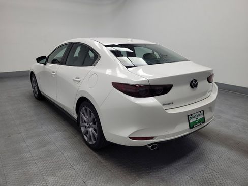 Used 2019 MAZDA MAZDA3 Sedan w/ Preferred Package image 5