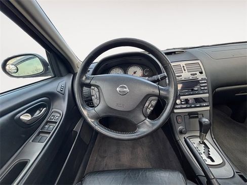 Used 2003 Nissan Maxima SE w/ (TEP) Titanium Edition Pkg image 12