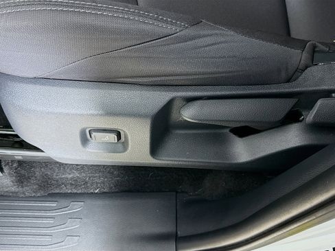 Used 2025 Toyota Tacoma SR image 24